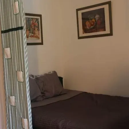 Apartment Luchon Plein Centre, Ski, Soleil Et Eaux Thermales 100m Remontee 400m Thermes